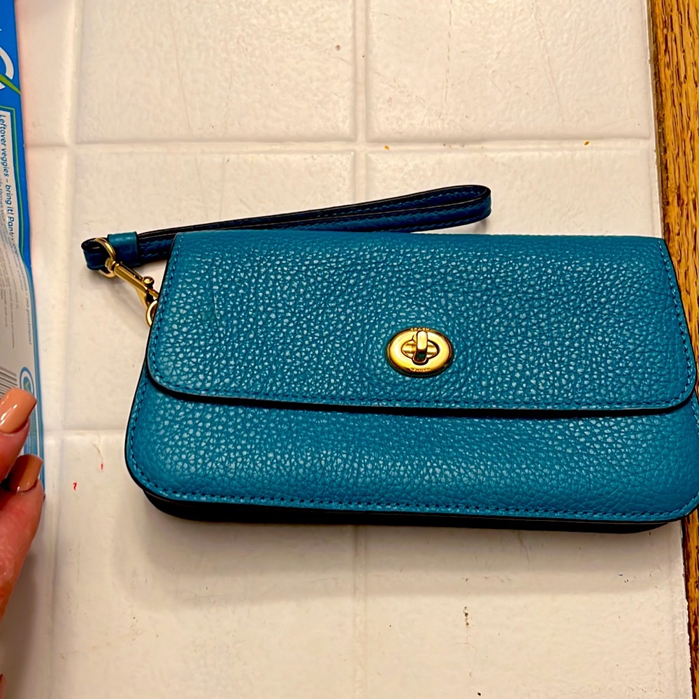 Coach Wristlet! EUC. Only carried once.
